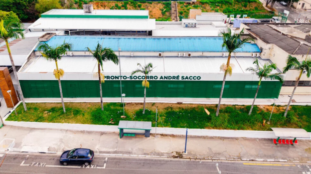O Pronto-Socorro André Sacco, no Pestana, foi entregue após uma ampla modernização, com novos equipamentos, ambientes revitalizados, ampliação da emergência e melhorias nos fluxos de atendimento.
Créditos: 

Foto: David Mazzo

Drone: Caio Henrique