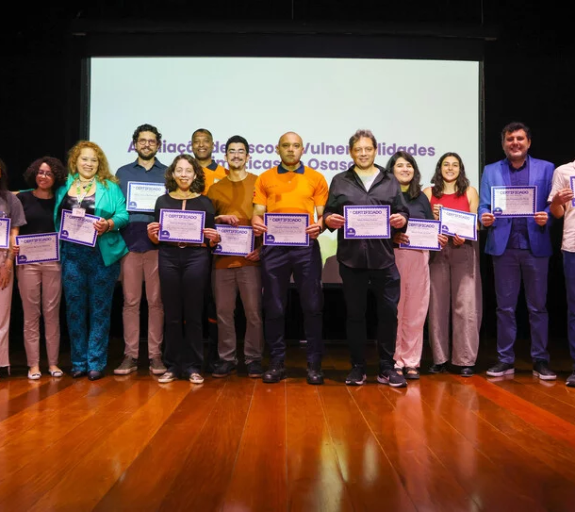 Cerimônia marcou o lançamento do Comitê Técnico-Científico de Ações Climáticas e a apresentação da Avaliação de Riscos e Vulnerabilidades Climáticas do município.

Foto: Serginho Gobatti
