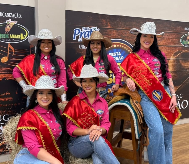 Mirella Santos é eleita Rainha da Festa do Peão de Taboão da Serra 2026 durante Baile da Rainha realizado no sábado (12), que também definiu as princesas e a Miss Simpatia da edição. Crédito: Divulgação.