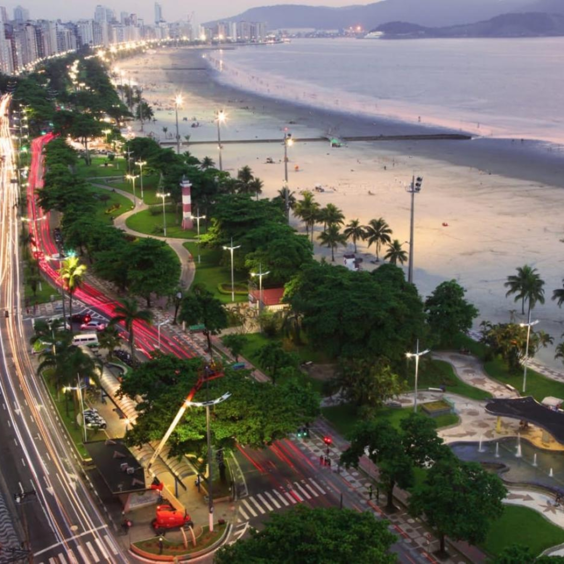 Alguns destinos paulistas se destacam, como Santos, que tem o Selo Santos da Diversidade, a Semana Municipal da Diversidade Sexual e atividades do Mês do Orgulho