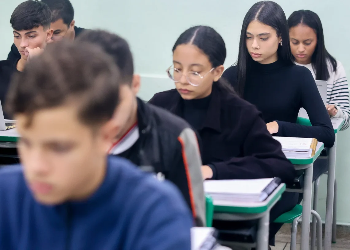 Todos os estudantes das três séries do Ensino Médio da rede estadual paulista estão inscritos automaticamente. Foto: Governo de SP