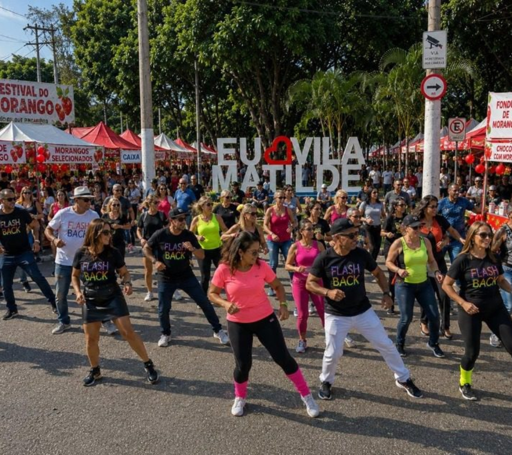 Festival de Morango – Especial Dia das Crianças e Flashback reúne gastronomia, música e diversão na Praça da Toco, na Vila Matilde.