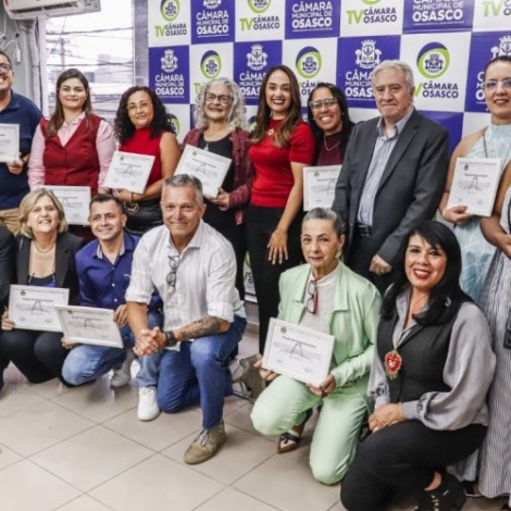 Vereadores da Câmara Municipal de Osasco homenagearam os profissionais da educação durante a 58ª Sessão Ordinária, em reconhecimento à contribuição dos professores para o desenvolvimento da cidade.
Ct