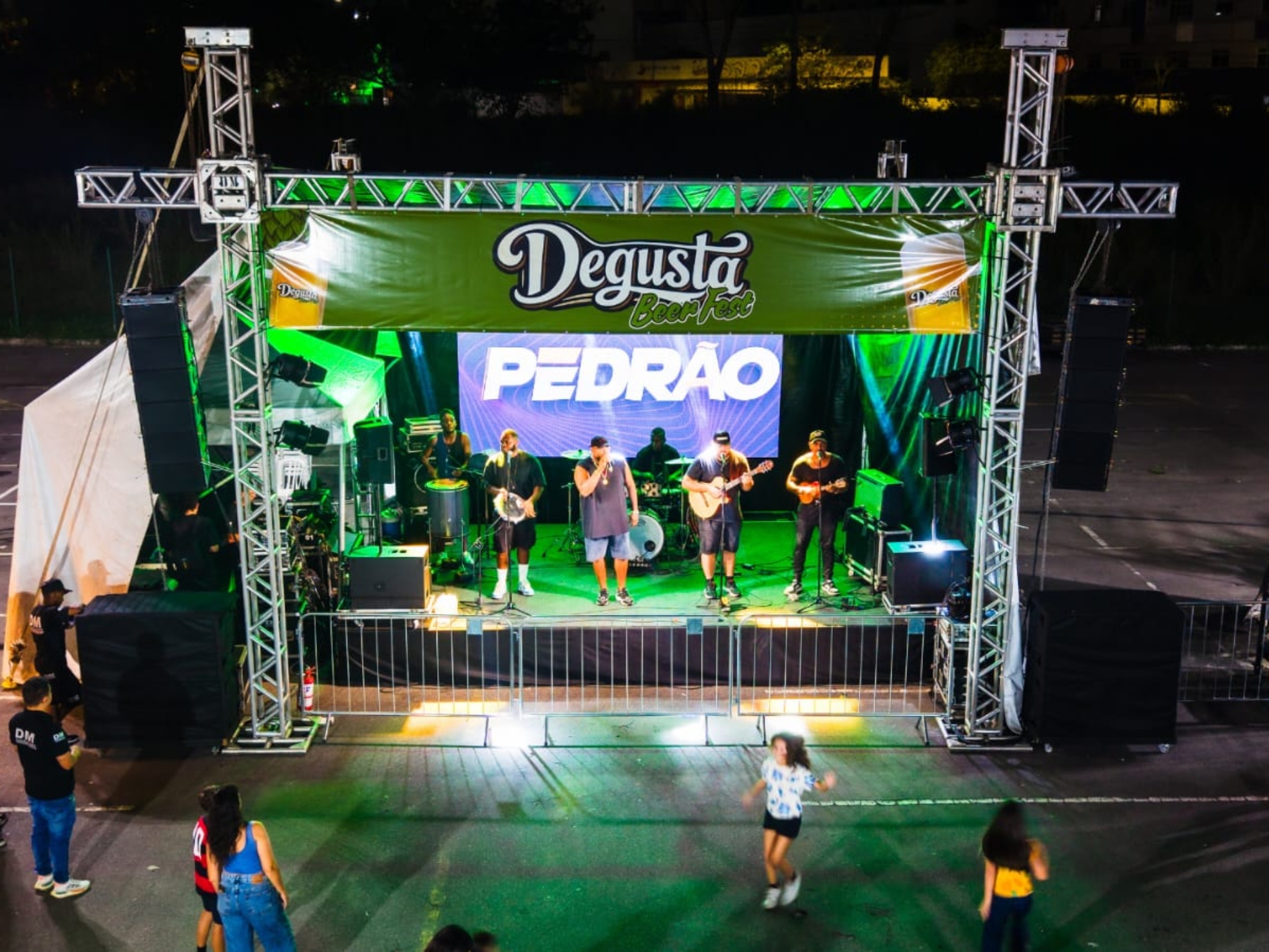 Degusta Beer Fest reúne gastronomia, cervejas e atrações especiais com Morango Cravejado e Churrascada no Novo Shopping Ribeirão.

Crédito: Divulgação 